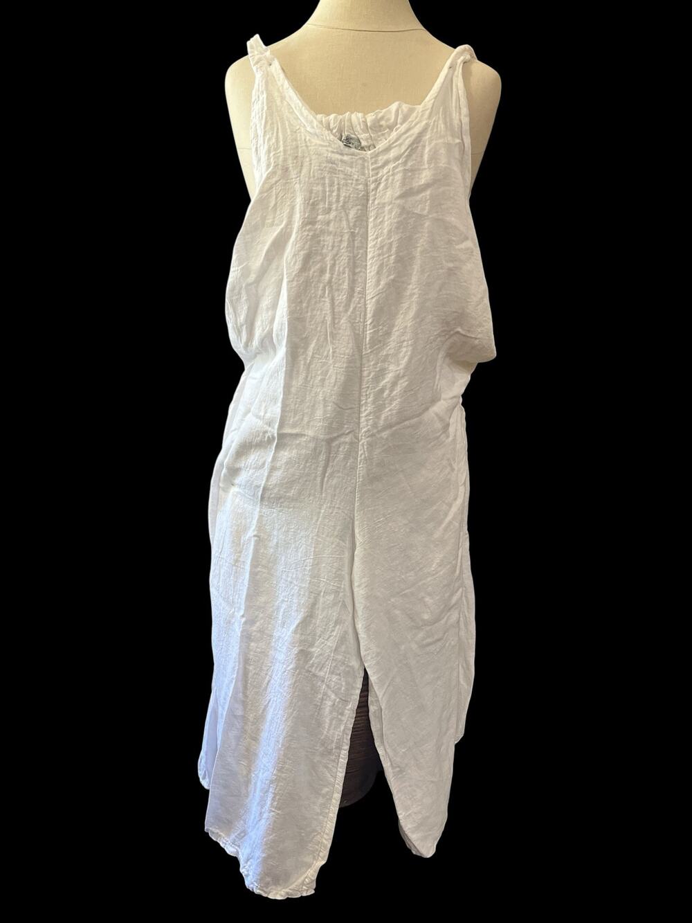 Elena Balani
/Italy-Linen 1 pc overall-Sz L-White-Adj Strap-Pocket-1135